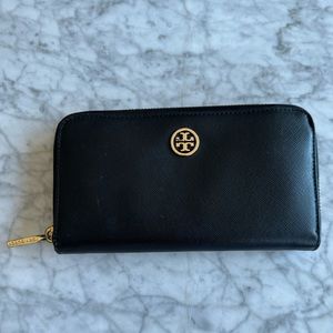 Tory Burch Zip Wallet Black